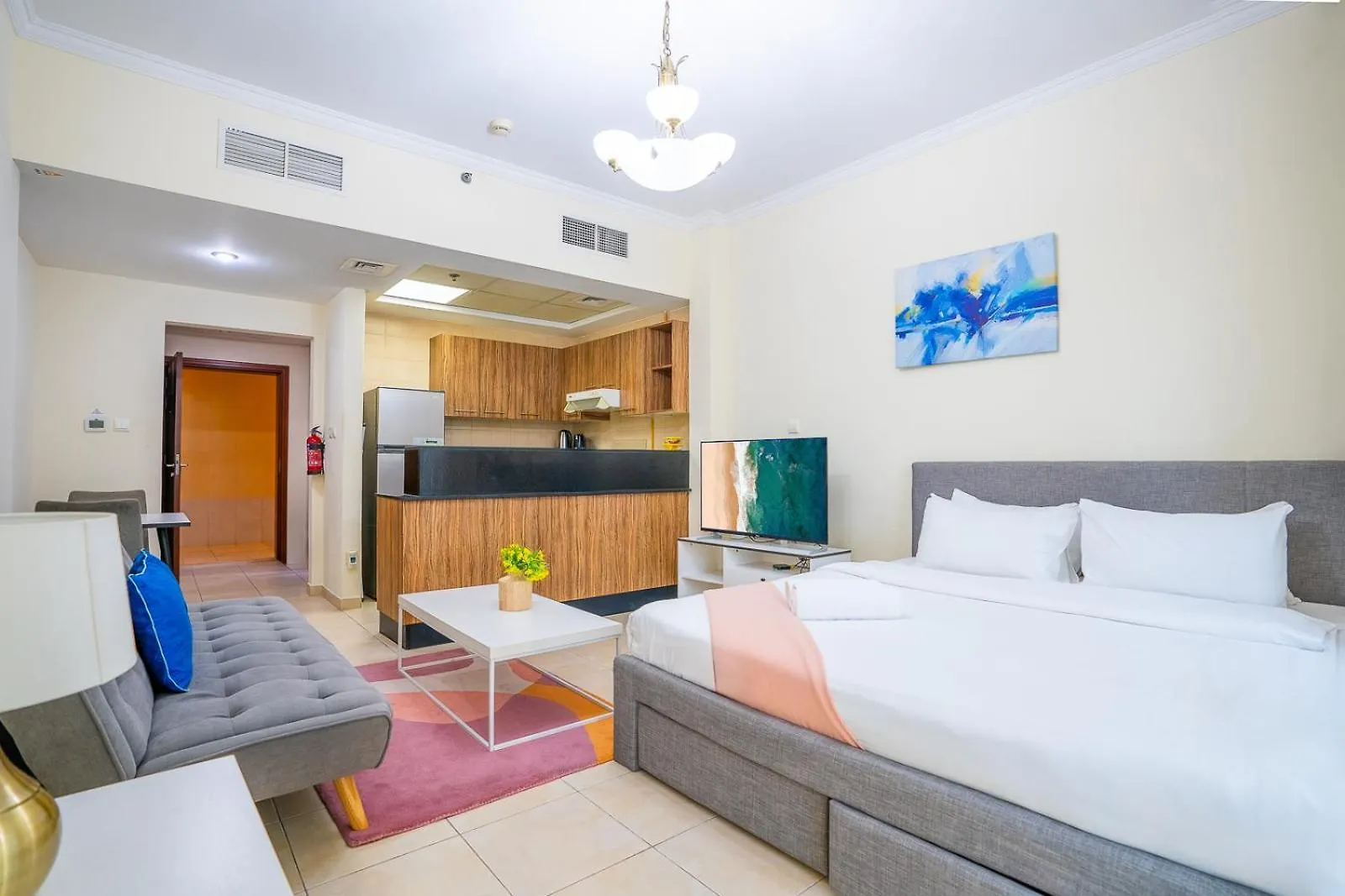 Rh- Contemporary Studio, Downtown, Near Dubai Mall & Burj Khalifa Apartament